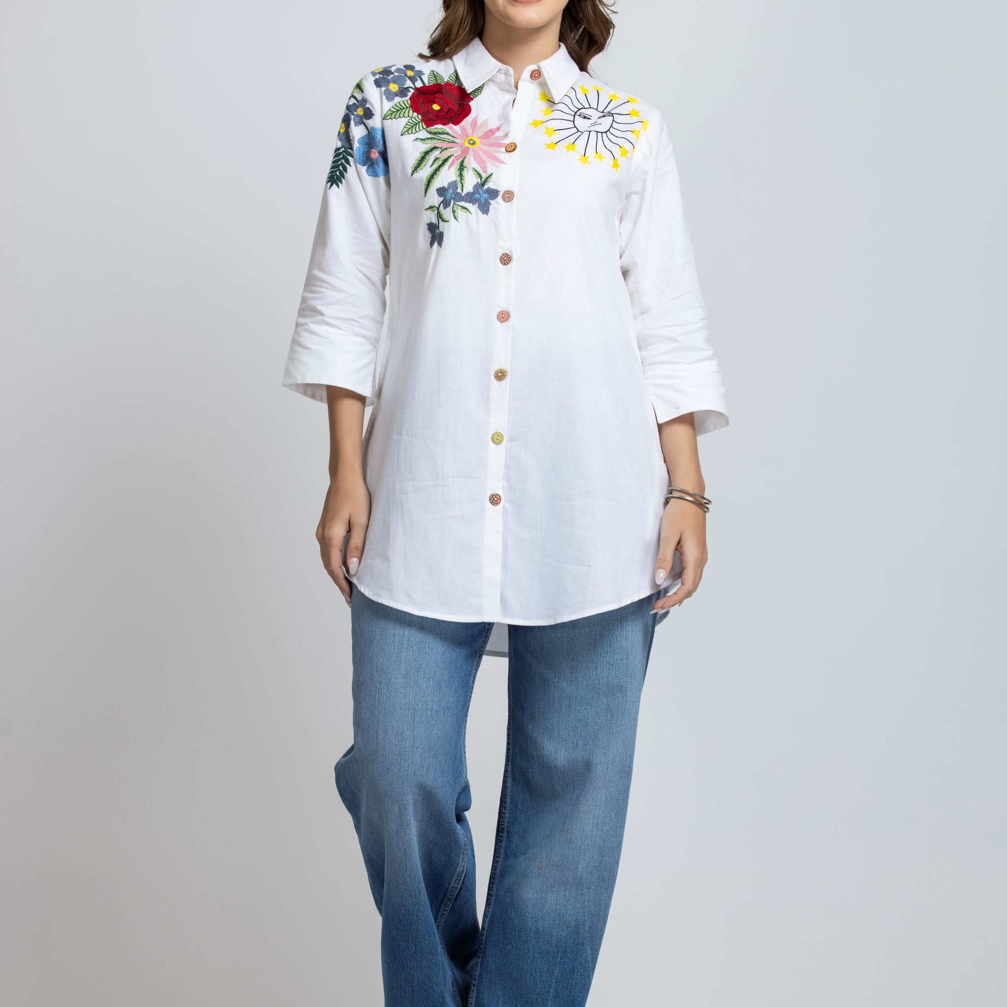 SOLID COLOR FRONT & SLEEVES EMBROIDERED BUTTON-UP SHIRT.