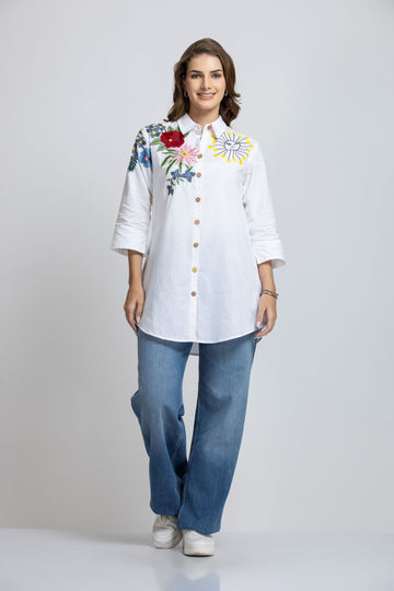 SOLID COLOR FRONT & SLEEVES EMBROIDERED BUTTON-UP SHIRT.