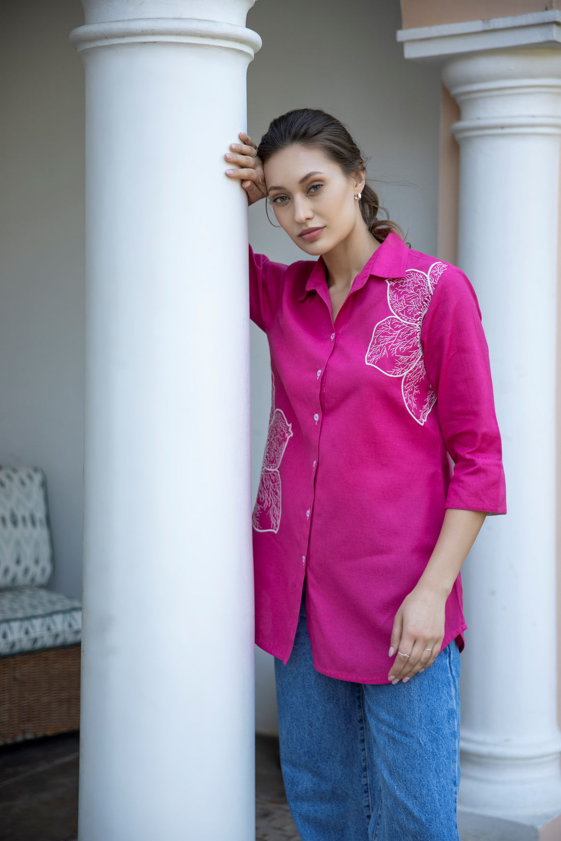 SOLID COLOR FRONT & SLEEVES EMBROIDERED BUTTON-UP SHIRT.