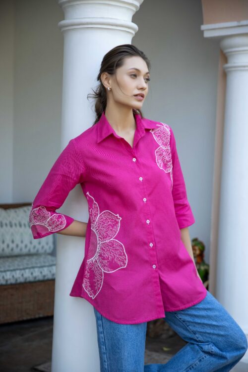 SOLID COLOR FRONT EMBROIDERED BUTTON-UP SHIRT.-